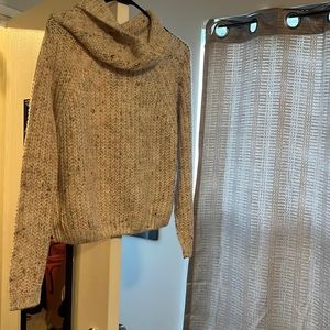 Small Knit Turtleneck